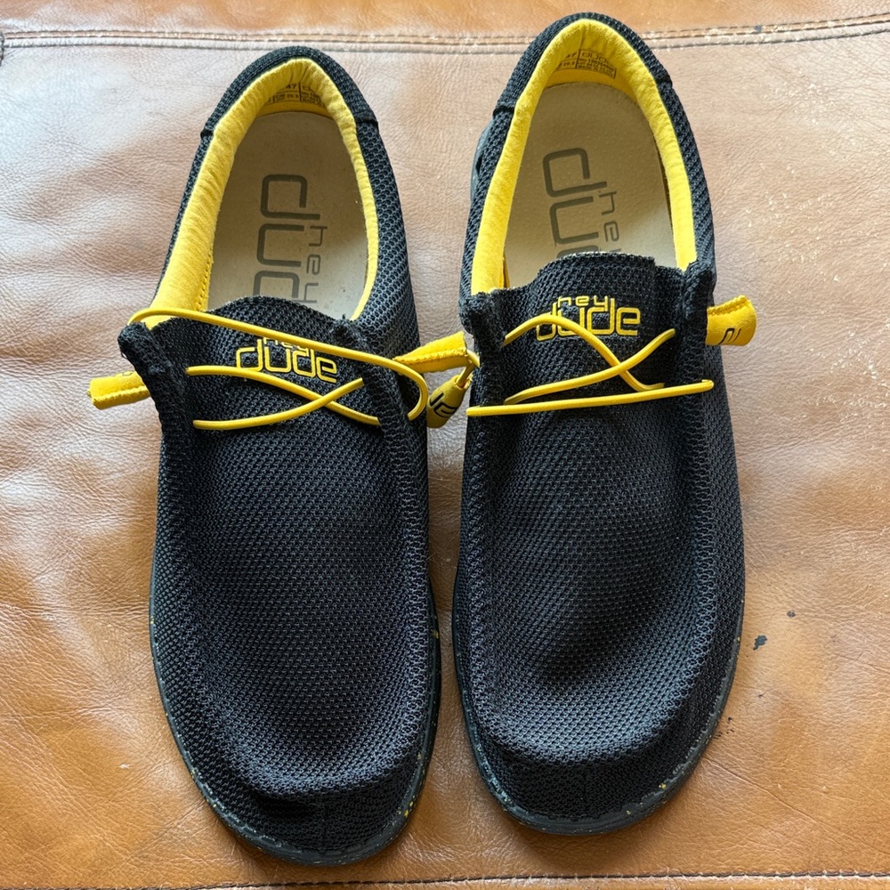 Hey Dude Men's Black and Yellow Loafers